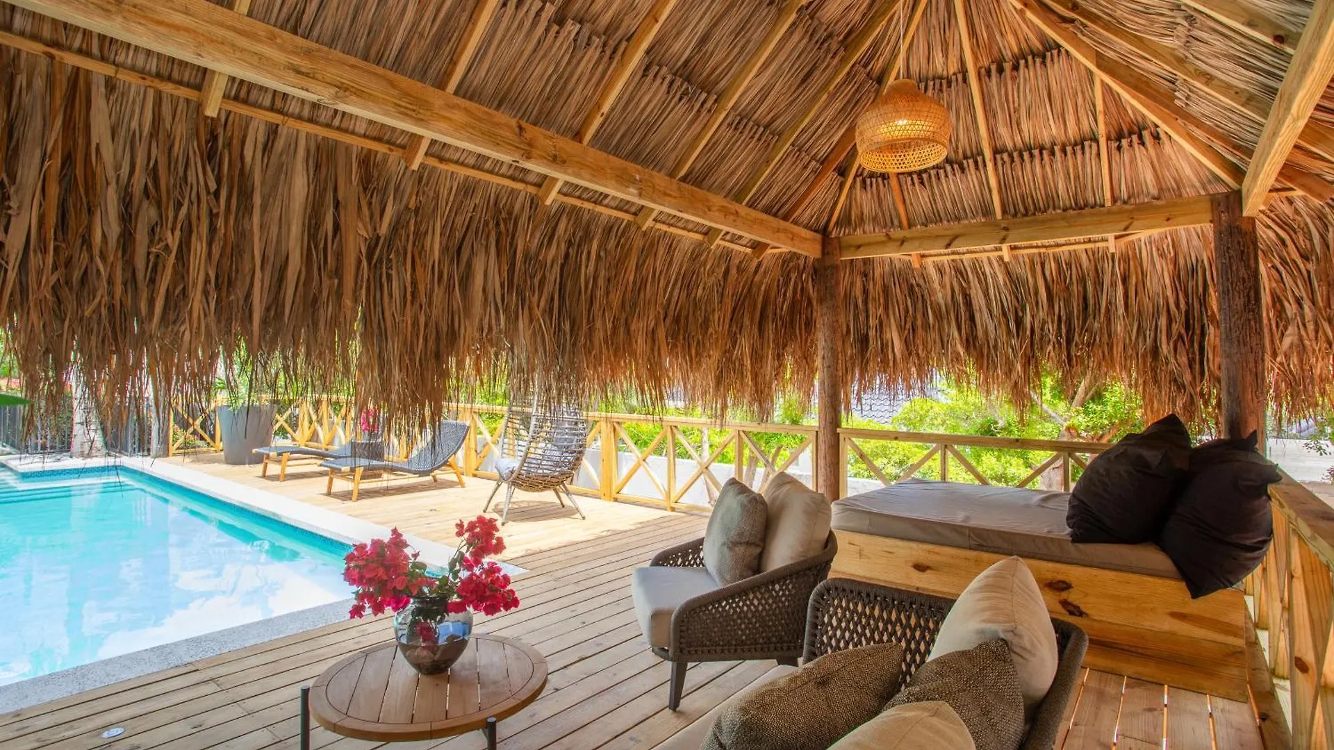 The Tropicana Beach Villa Jan Thiel