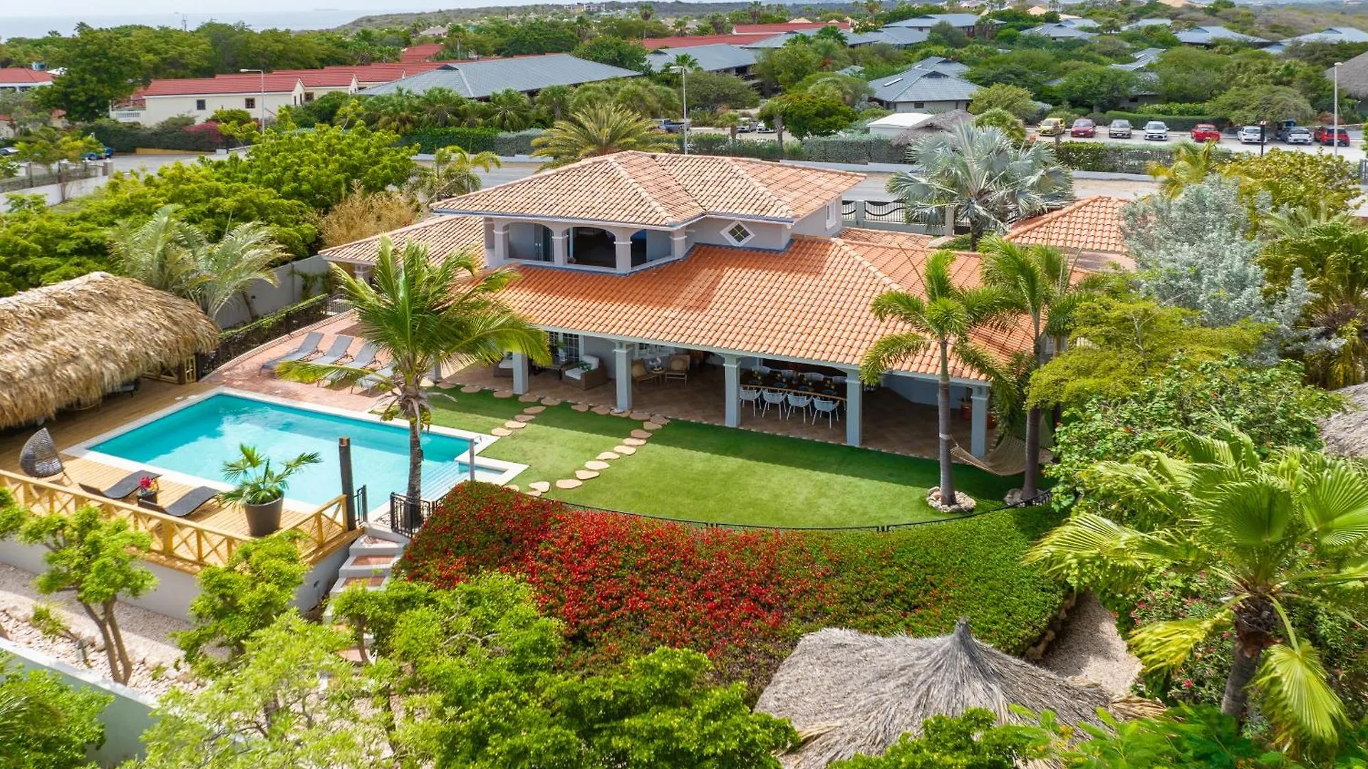 The Tropicana Beach Villa Jan Thiel