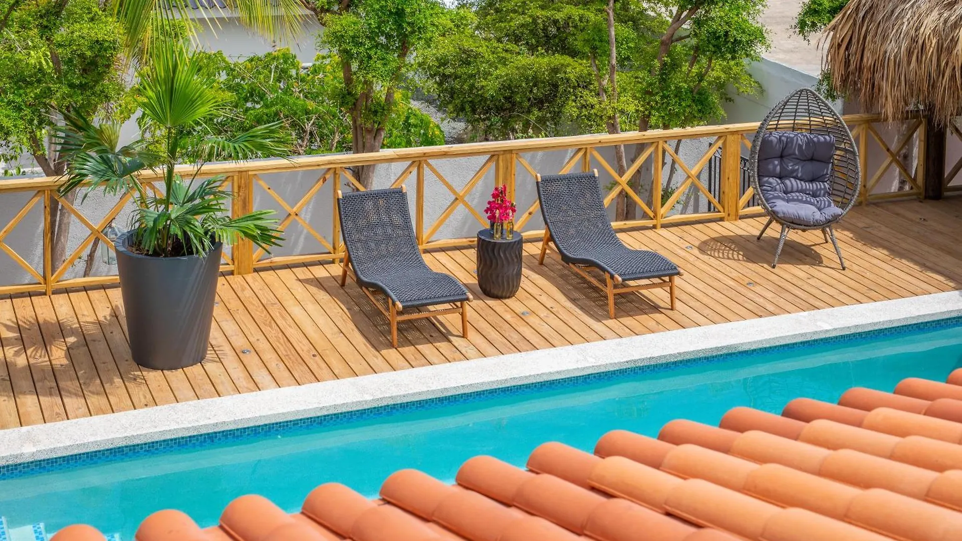 The Tropicana Beach Villa Jan Thiel