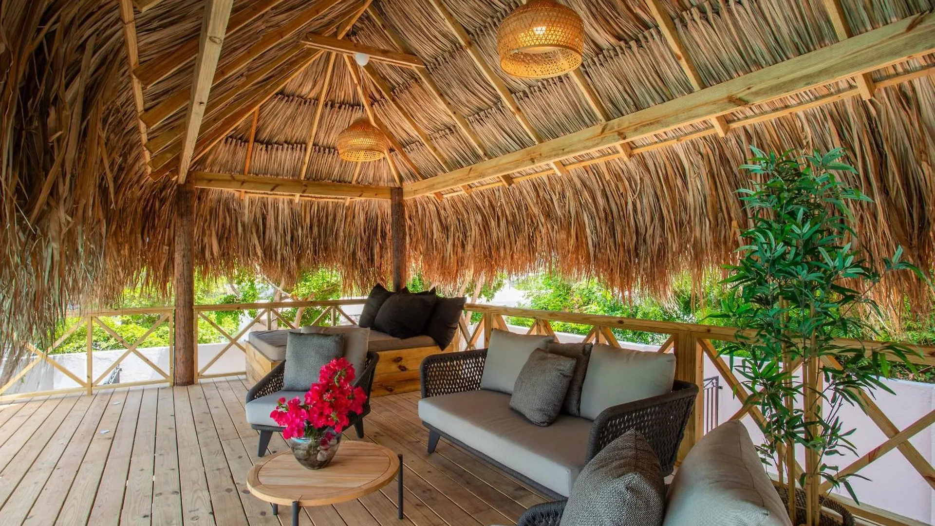 The Tropicana Beach Villa Jan Thiel